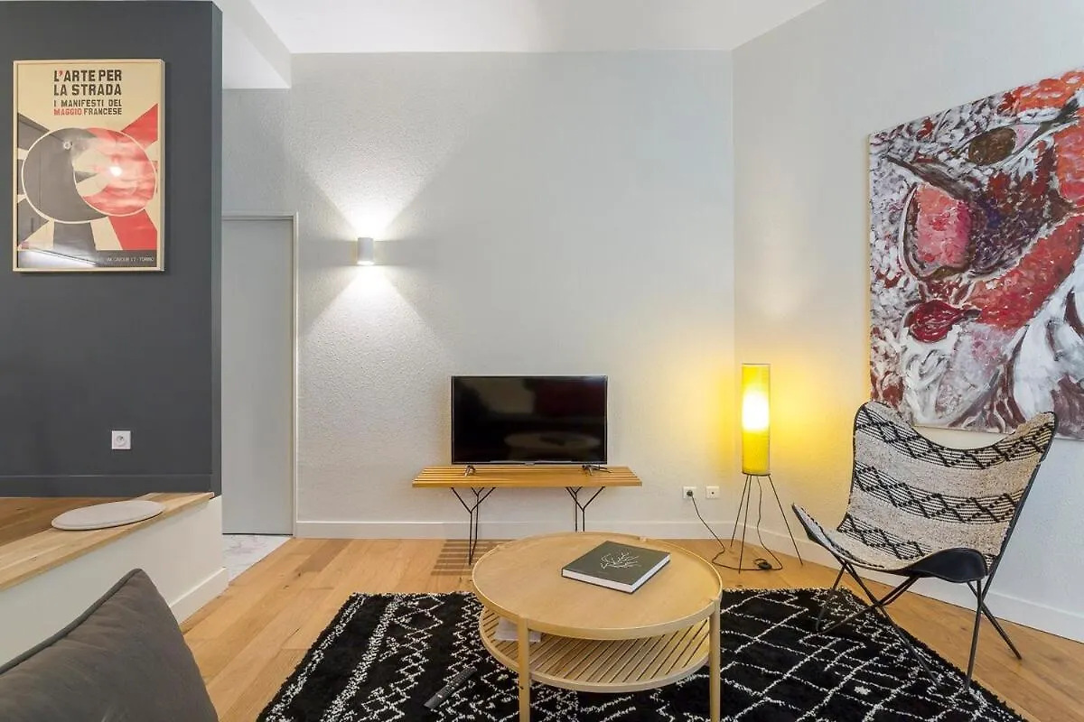 Arbre Sec - T2 - Meuble Tres Calme Daire Lyon