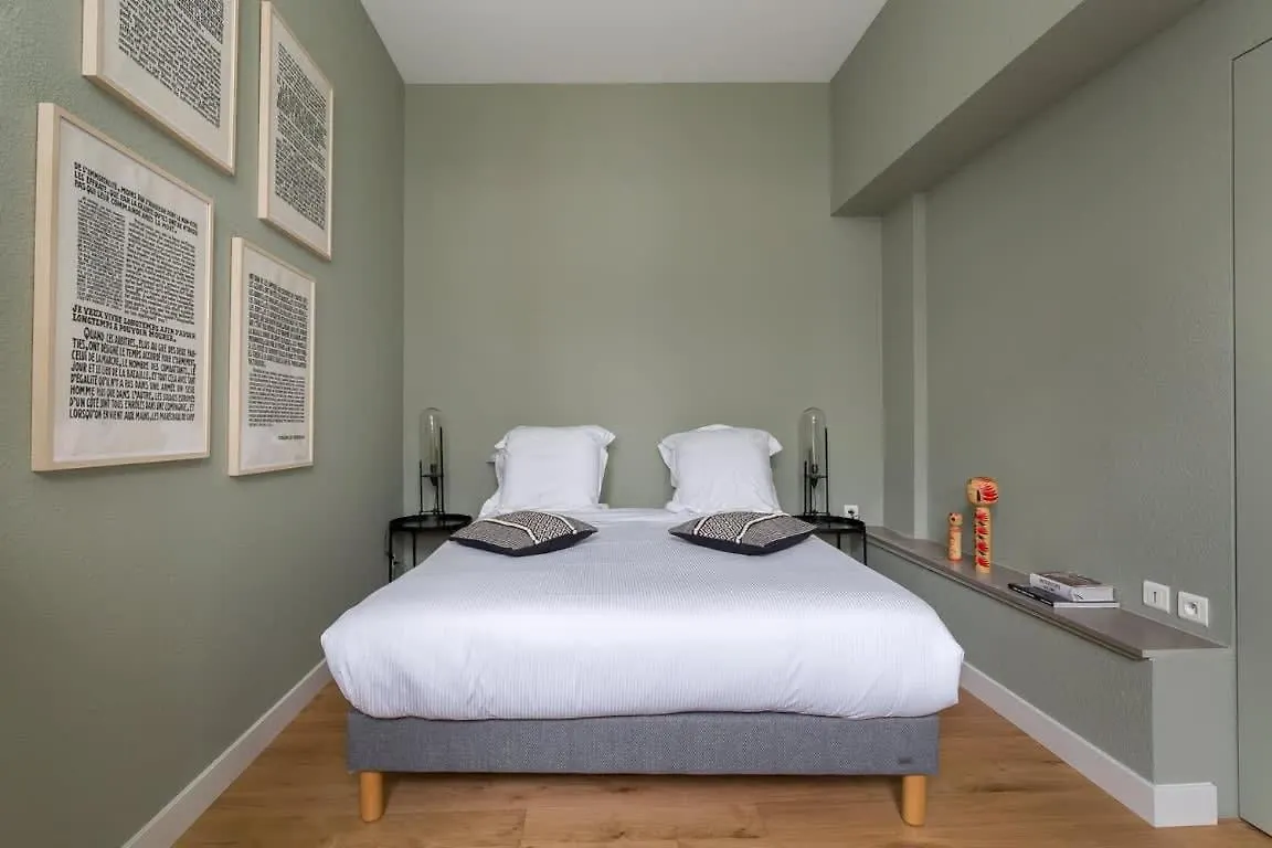 Arbre Sec - T2 - Meuble Tres Calme Apartment Lyon